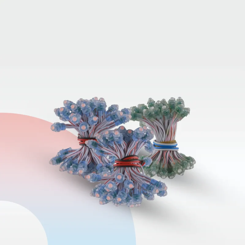 صورة لمبات حروف كبسولة LED مقاومة للماء، متصلة بأسلاك متعددة الألوان، تستخدم لإضاءة الحروف الإعلانية ثلاثية الأبعاد في واجهات المحلات والمعارض التجارية في اليمن